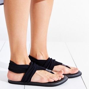 Sanuk Black Yoga Sling Sandal